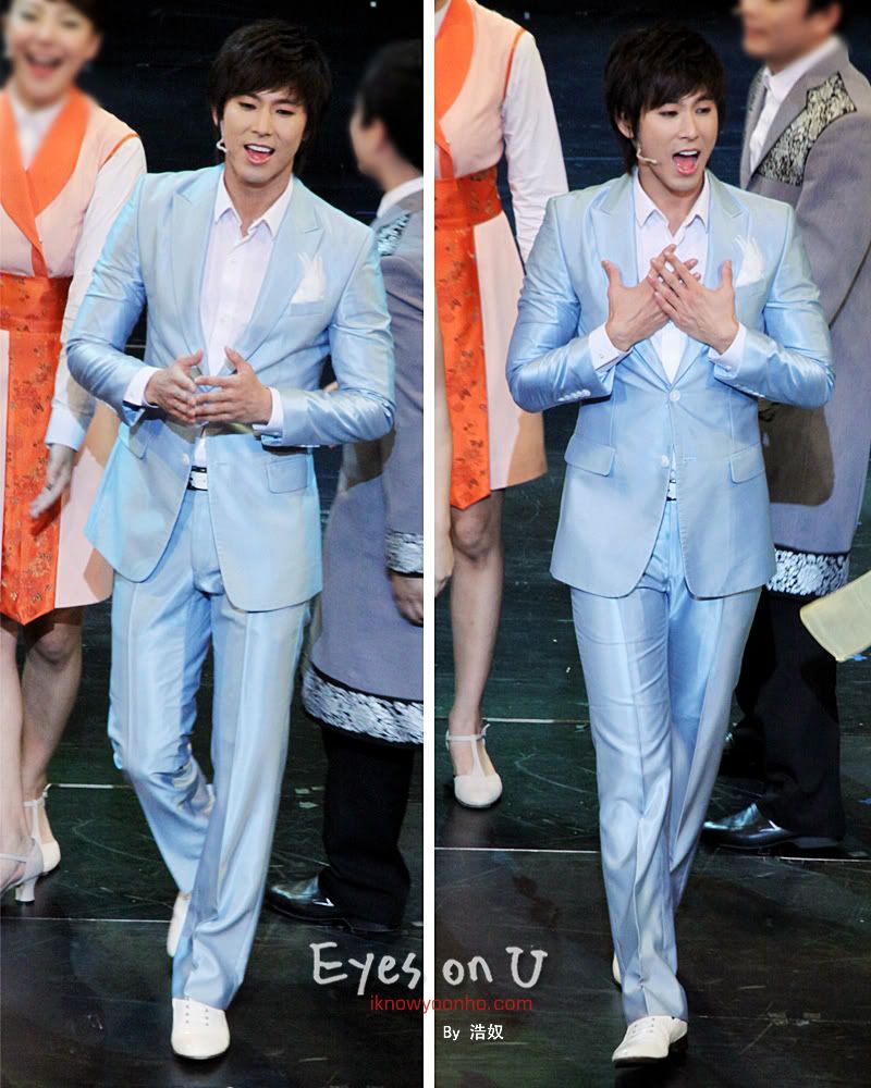 [22/09/2010][Pic] Yunho – Musical Goong Performance part 14+18+New update part 20 *kiss kiss* >t=1285826830