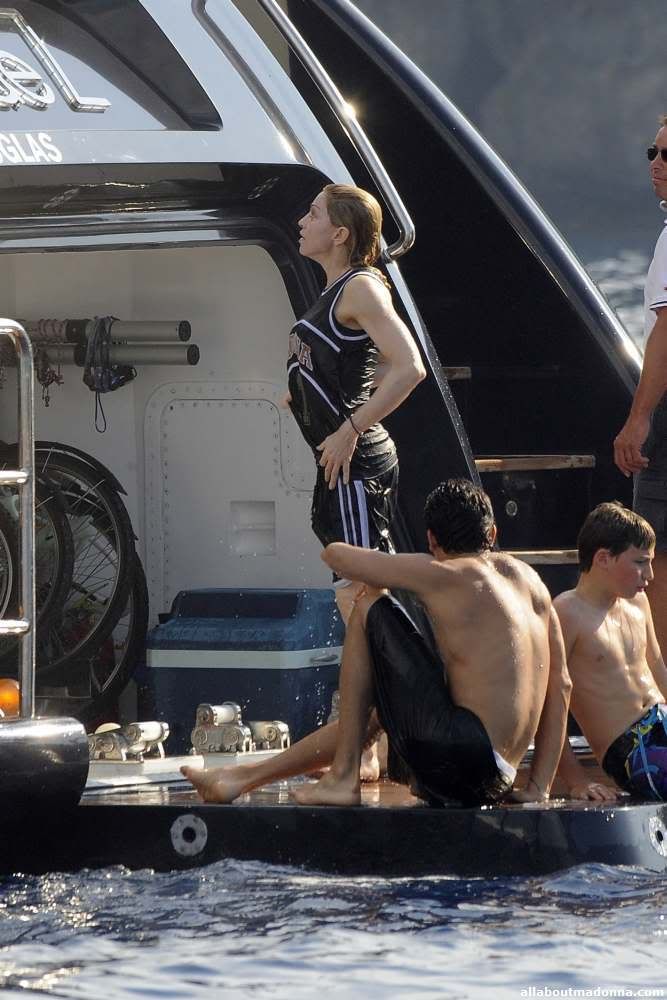 More Pics Of Madonna On Her Birthday 0069