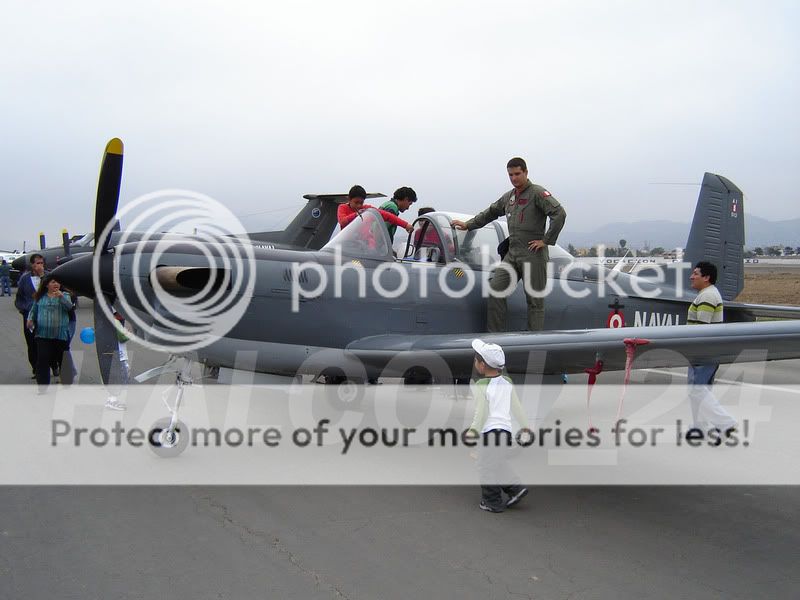 FUERZA AÉREA DE PERÚ - Página 8 MentorNaval-LasPlamas2007