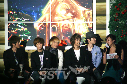 091213 SHINee @ Digital Music Award II 20091213234317_V