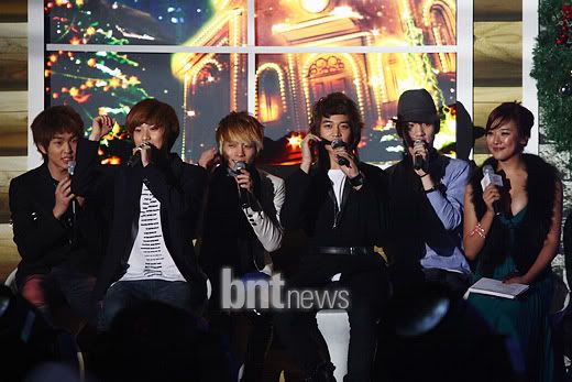 091213 SHINee @ Digital Music Award II 307799901d48f1aaa66ed1e8e0fd60de