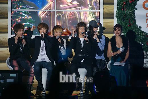 091213 SHINee @ Digital Music Award II 9c212637f5cb8b2541e498a87f0f3447