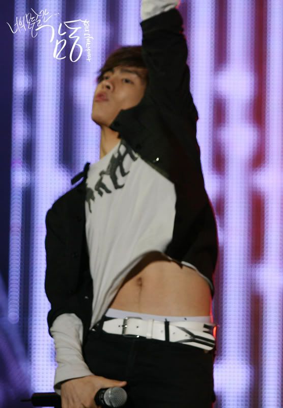 SHINee hot !!! Jonghyunsexy