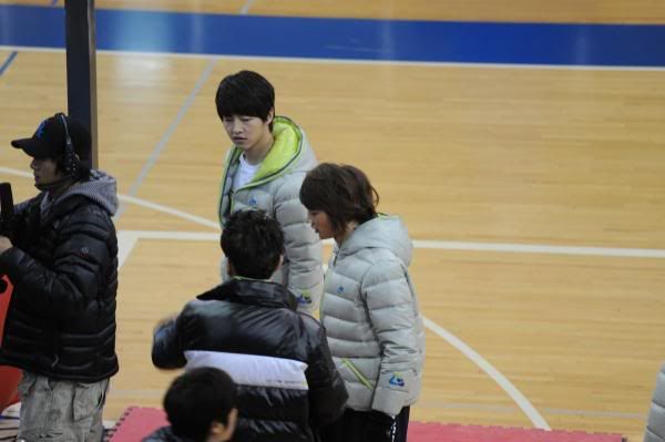 091205 Minho @ grabando Dream Team L_5aecaa564b3f4ef4a837b5561fab1ad2