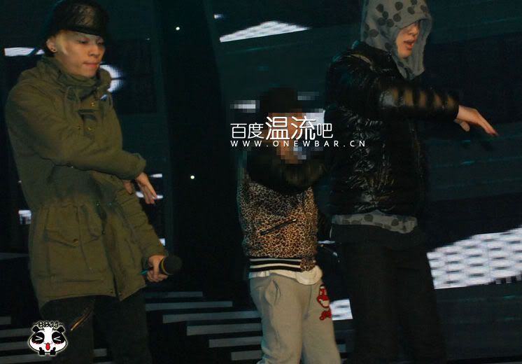 100101 Onew @ Ensayo HuNan Satellite TV Golden Mango Music Festival 3bc76e1e34154bc51bd57621