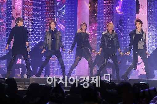 091229 SHINee @ SBS Gayo Daejun Rehearsal 200912291623071988949A_1