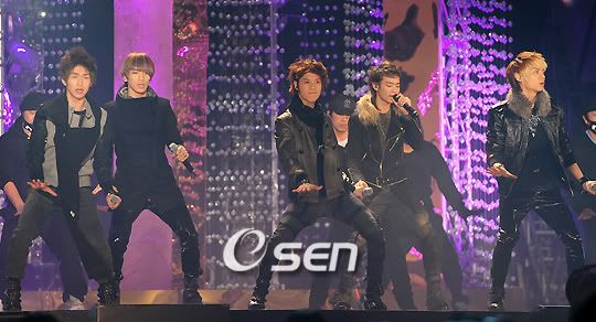 091229 SHINee @ SBS Gayo Daejun Rehearsal 200912291623372200_1-1