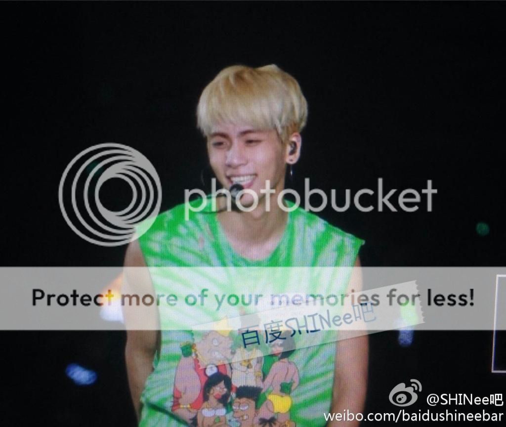  140601 SHINee @ SHINee World Concert III en Shanghai Jonghyun02_zpsab0cccc3