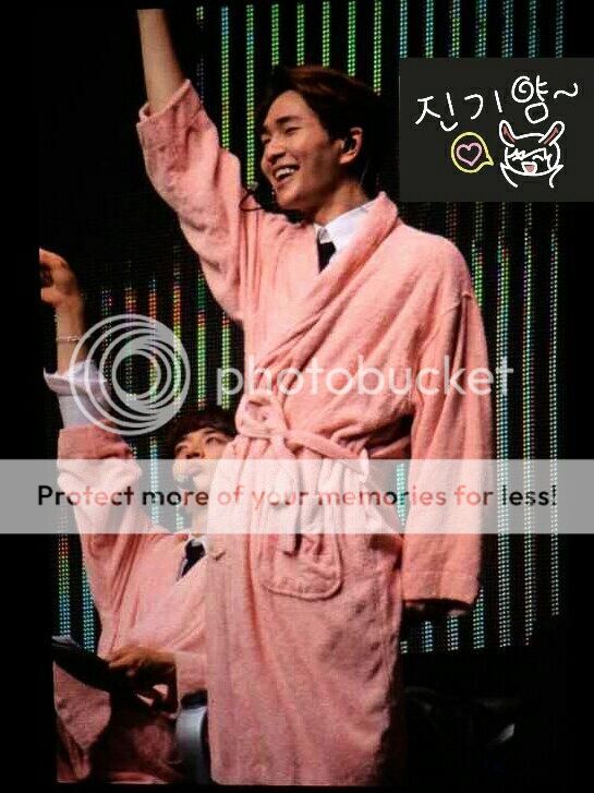  140601 SHINee @ SHINee World Concert III en Shanghai Onew03_zpseaf3dc02