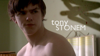 Avec le MAGNIFIQUE Anthony Stonem ? 35