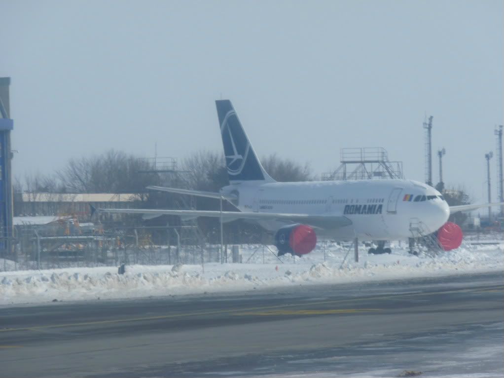 Aeroportul Bucuresti (Henri Coanda/Otopeni) - Februarie 2012 P1080114