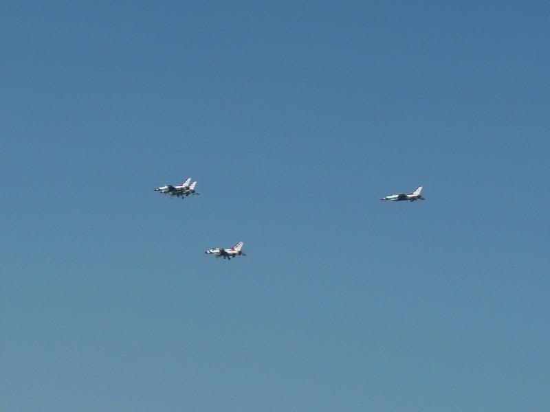 Thunderbirds la Constanta in 2011 - Fotografii P1050937