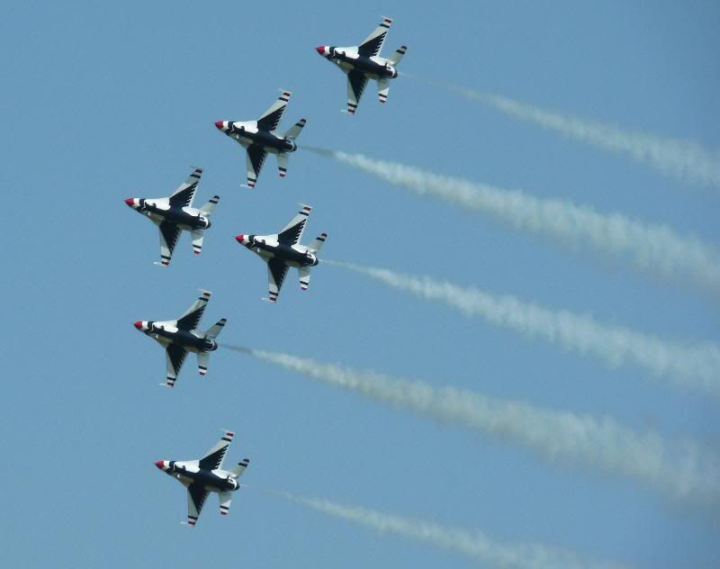 Thunderbirds la Constanta in 2011 - Fotografii P1050951