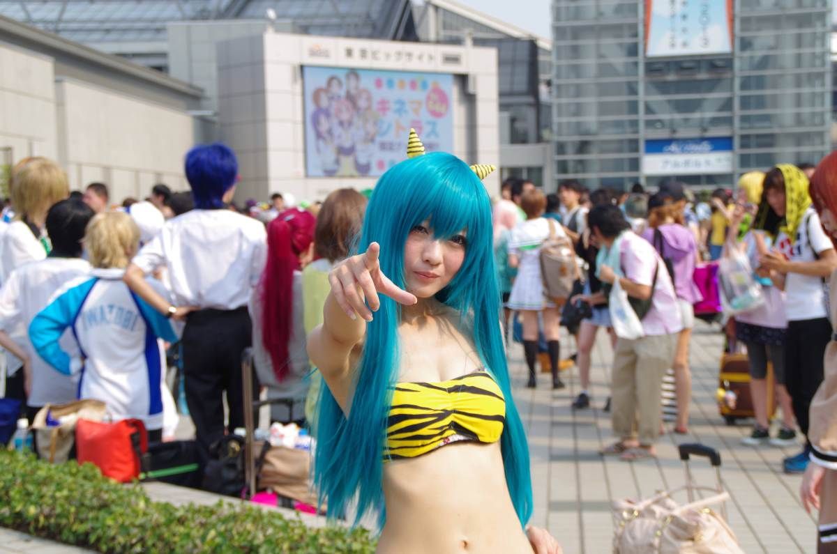 Especial Cosplay en el Comiket 84 C84-day-1-cosplay-still-in-heat-56