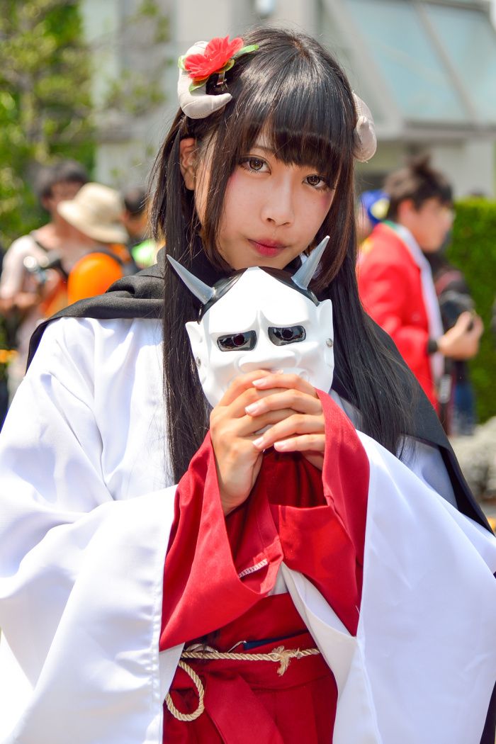 Especial Cosplay en el Comiket 84 C84-day-1-cosplay-very-hot-indeed-56