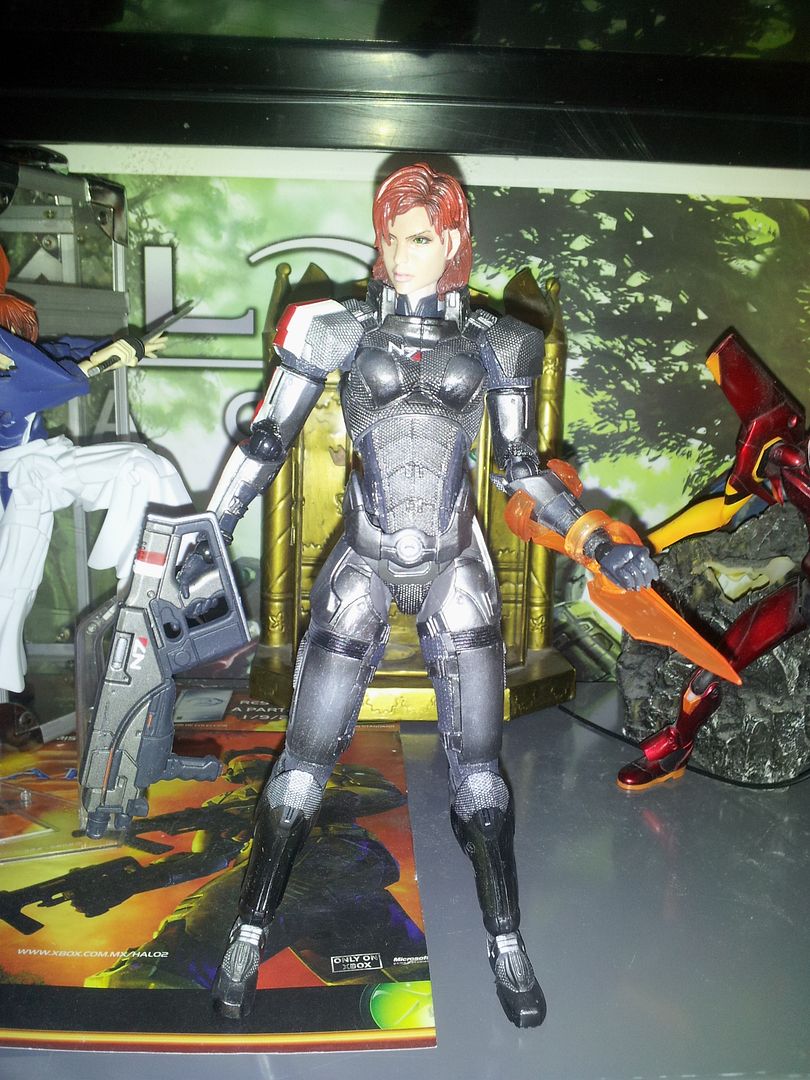 [Review] Jane Shepard Play Arts Kai -Mass Effect 3- (Square Enix) 20130127160940