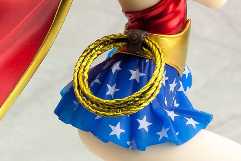 Wonder Woman Armored ver. Bishoujo Statue -Wonder Woman- (Kotobukiya) Tnirn2000000qhnv