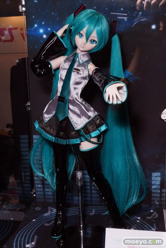 Miku Hatsune + Senbonzakura Outfit Set Dolfie Dream (Volks) 001s