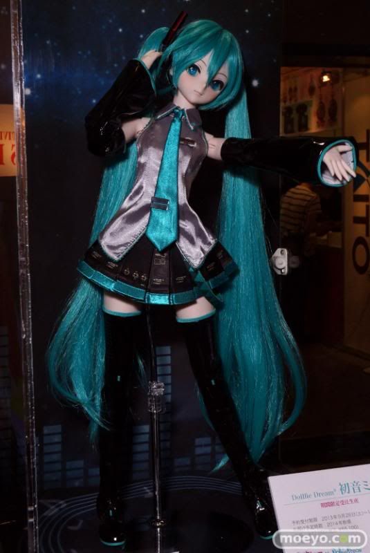 Miku Hatsune + Senbonzakura Outfit Set Dolfie Dream (Volks) 0023