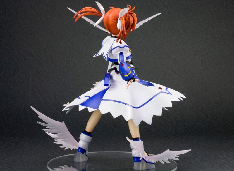 Nanoha Takamachi Zenryoku Zenkai ver. -Mahou Shoujo Lyrical Nanoha The Movie 1st- (Kotobukiya) OhnoRaptors1337654291