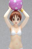 Ui Hirasawa, Jun Suzuki, y reedición de Azusa Nakano Beach Queens -K-ON! (Wave) Th_FIG-MOE-2323_05