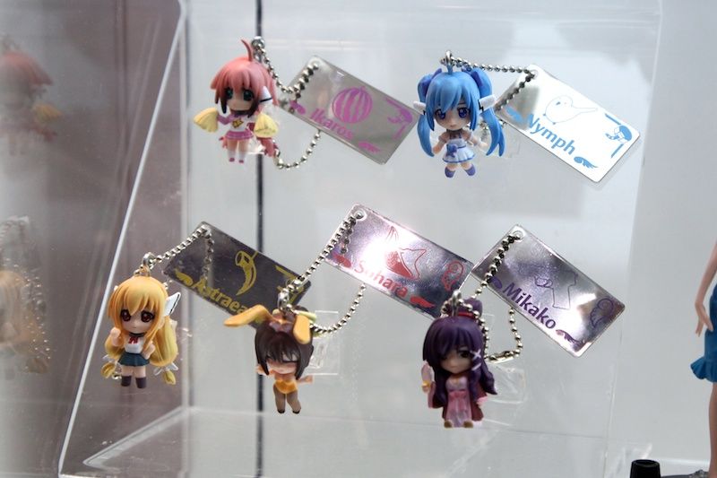 Figuras en el Comiket 79!! C053