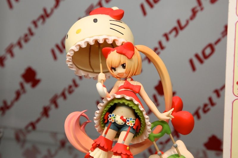 Figuras en el Comiket 79!! C090