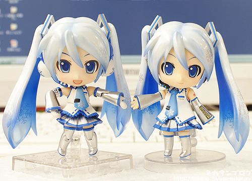 Nendoroid Snow Miku Playtime Edition (Good Smile Company) O0500036010994936682