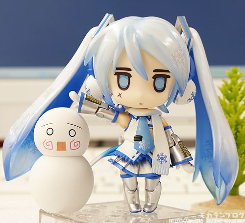 Nendoroid Snow Miku Playtime Edition (Good Smile Company) O0500045610994937370