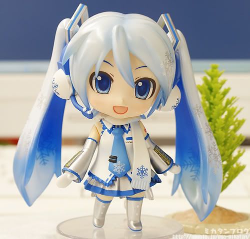 Nendoroid Snow Miku Playtime Edition (Good Smile Company) O0500047910994937084