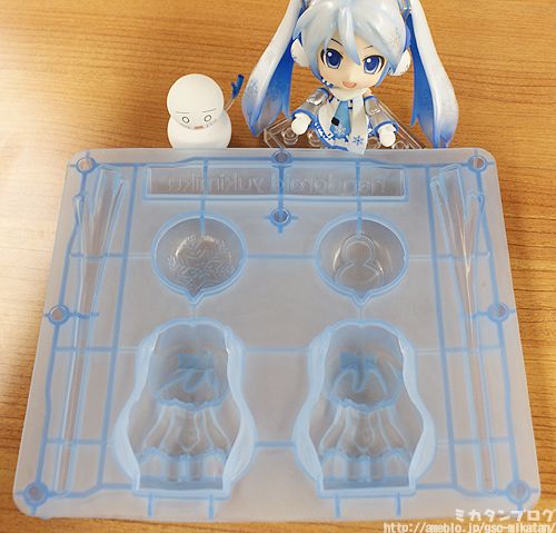 Nendoroid Snow Miku Playtime Edition (Good Smile Company) O0500047910994937372