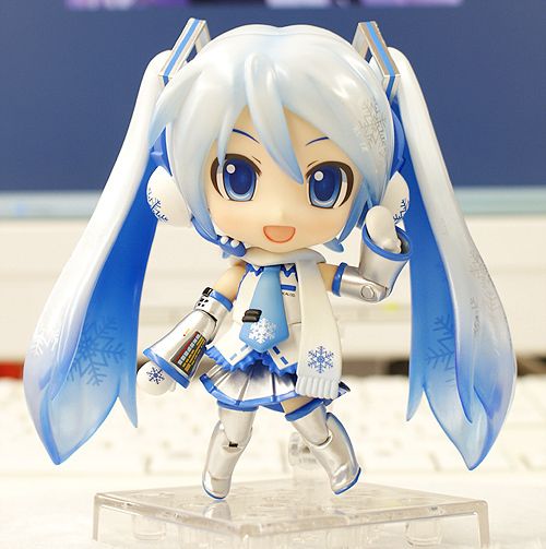 Nendoroid Snow Miku Playtime Edition (Good Smile Company) O0500050310994936677