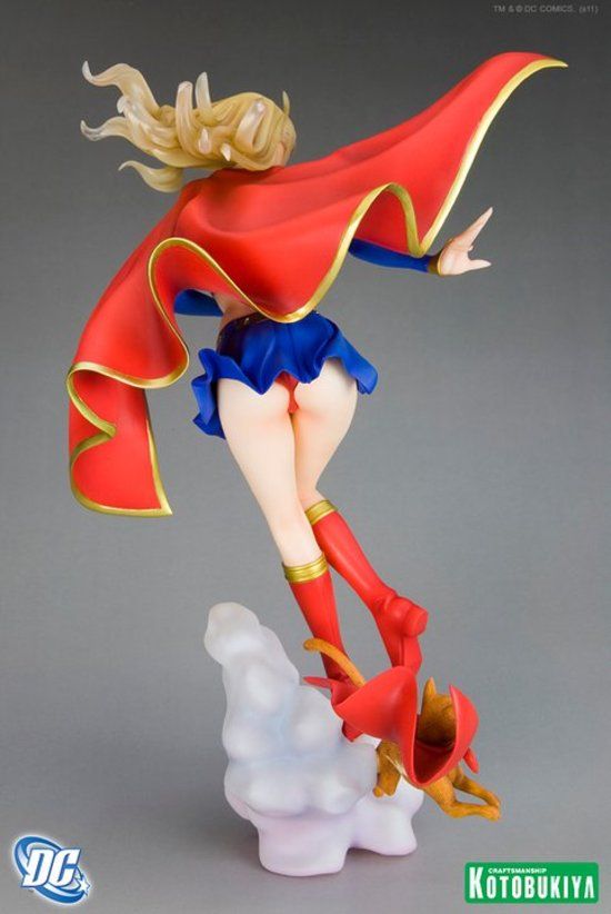 Supergirl -Superman- y Invisible Woman -Fantastic Four- Bishoujo Statue (Kotobukiya) 163410_191233260893078_137679822915089_758535_1452435_n-550x