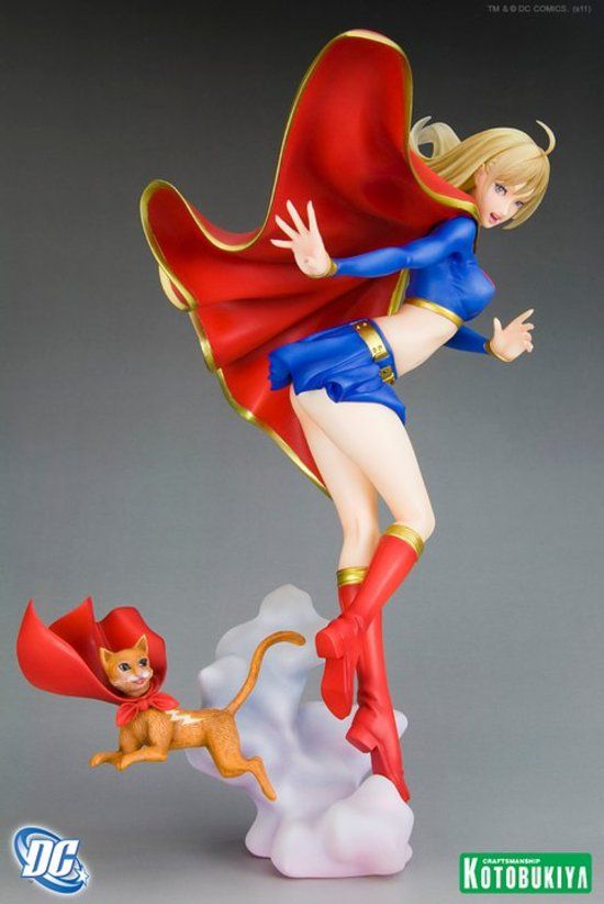 Supergirl -Superman- y Invisible Woman -Fantastic Four- Bishoujo Statue (Kotobukiya) 163883_191232580893146_137679822915089_758527_2314700_n-550x