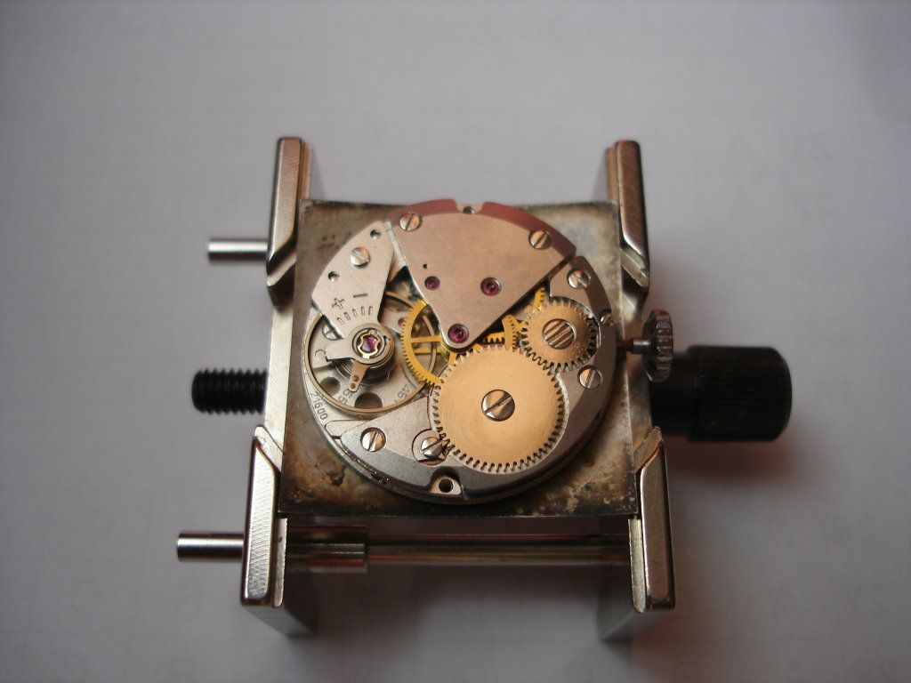 Vollständiger Balancier Uhr DUROWE 451 LIP R557 INCA. Norm