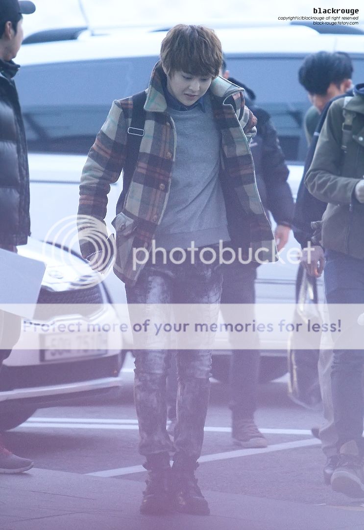 [Fantaken] 221112 EXO M XiuMin @ Incheon Airport to Singapore 43-1