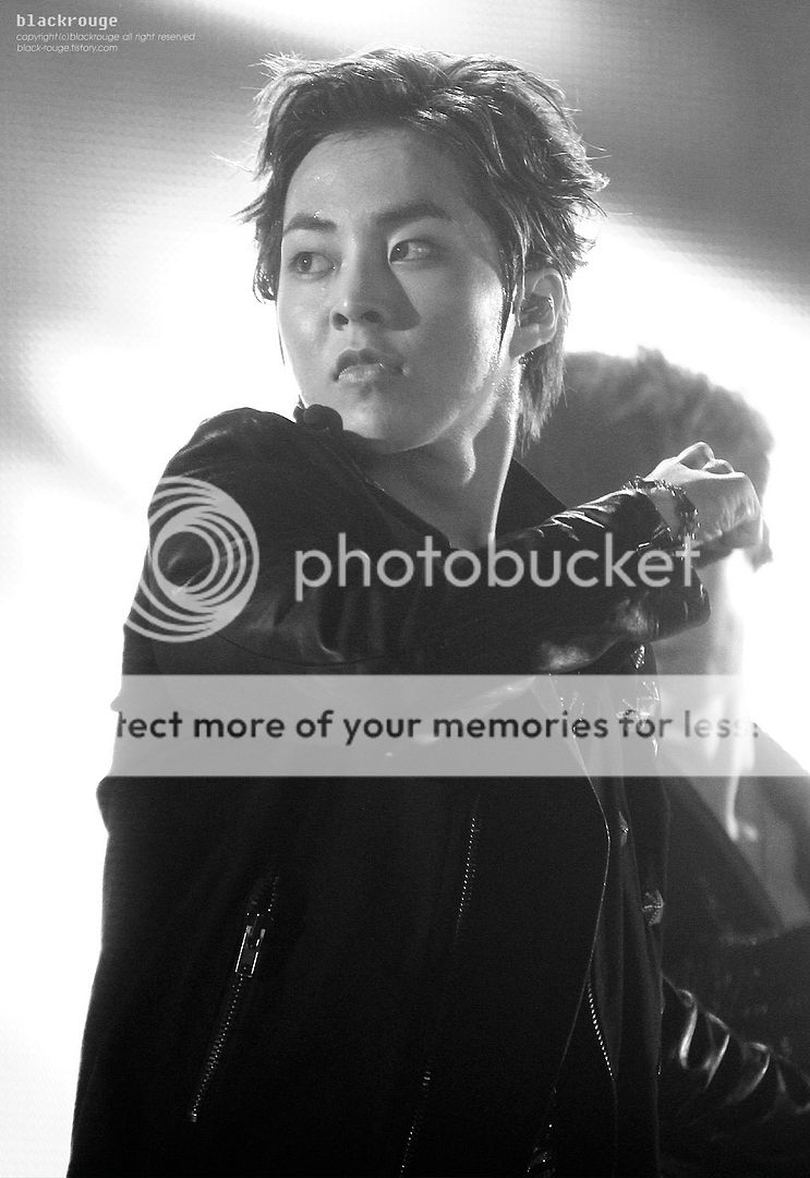 [Fantaken] 251112 EXO M XiuMin @ SMTown in ThaiLand 45