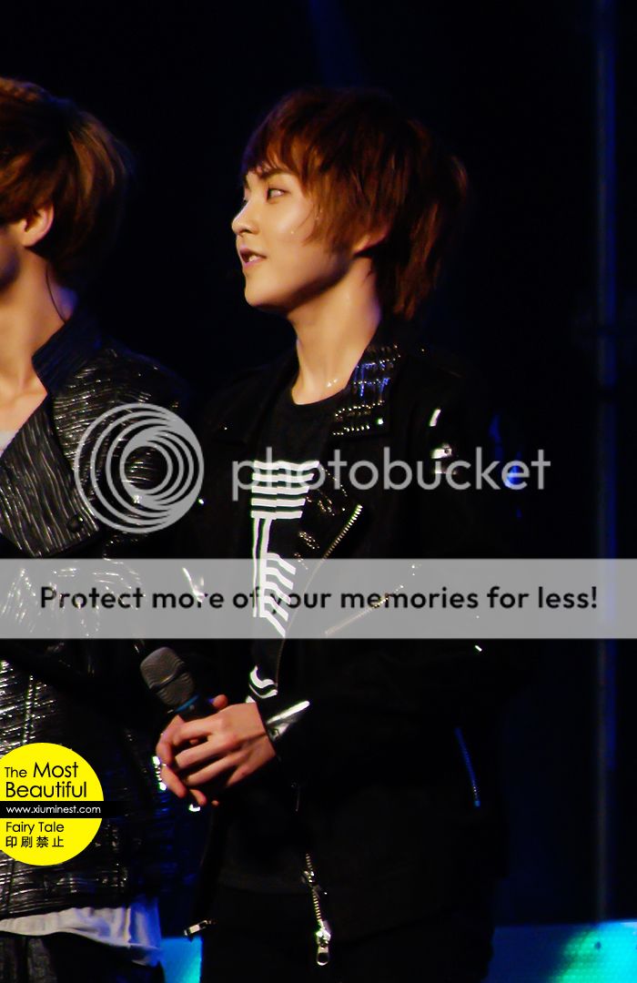 [Fantaken] 011112 EXO M XiuMin @ International E-sport Festival 65818976201211030214173882401735185_010