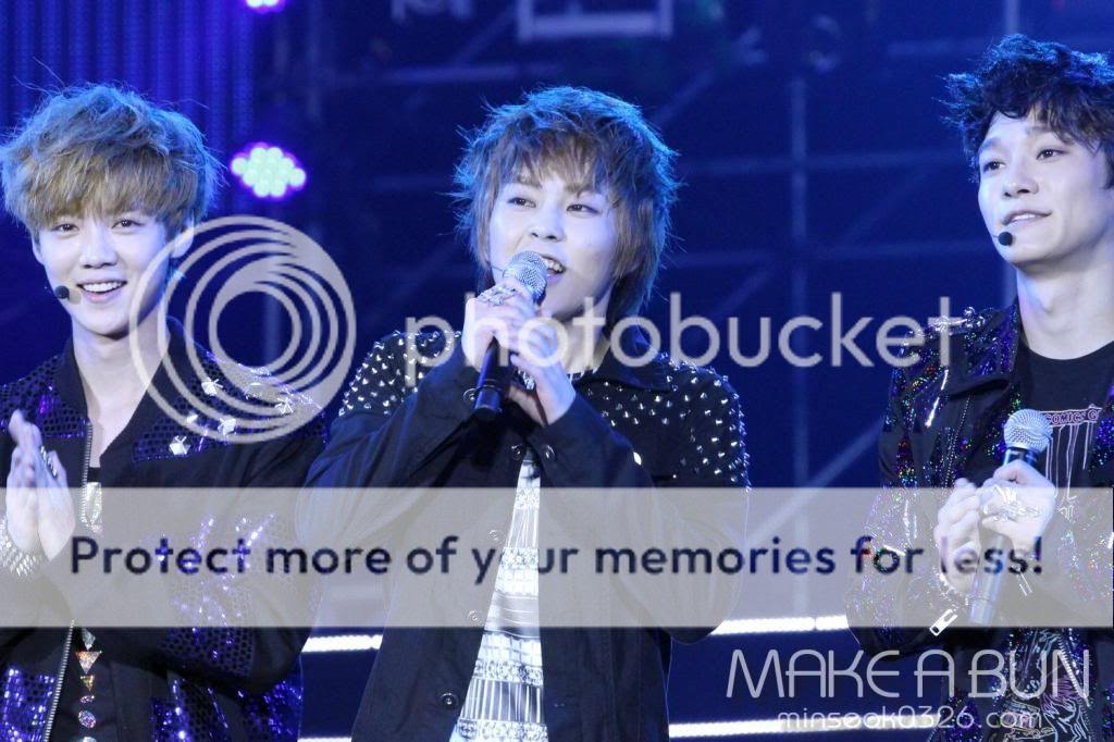 [Fantaken] 281012 EXO M XiuMin @ Yangtze River Music Festival GeikR