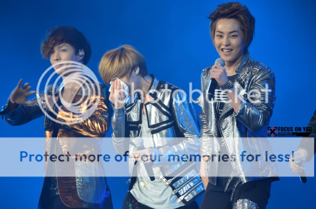 [Fantaken] 021012 EXO M Xiumin @ Chinese & South Korean Song Festival Tumblr_mbbiu23UsU1qhmxnlo1_1280