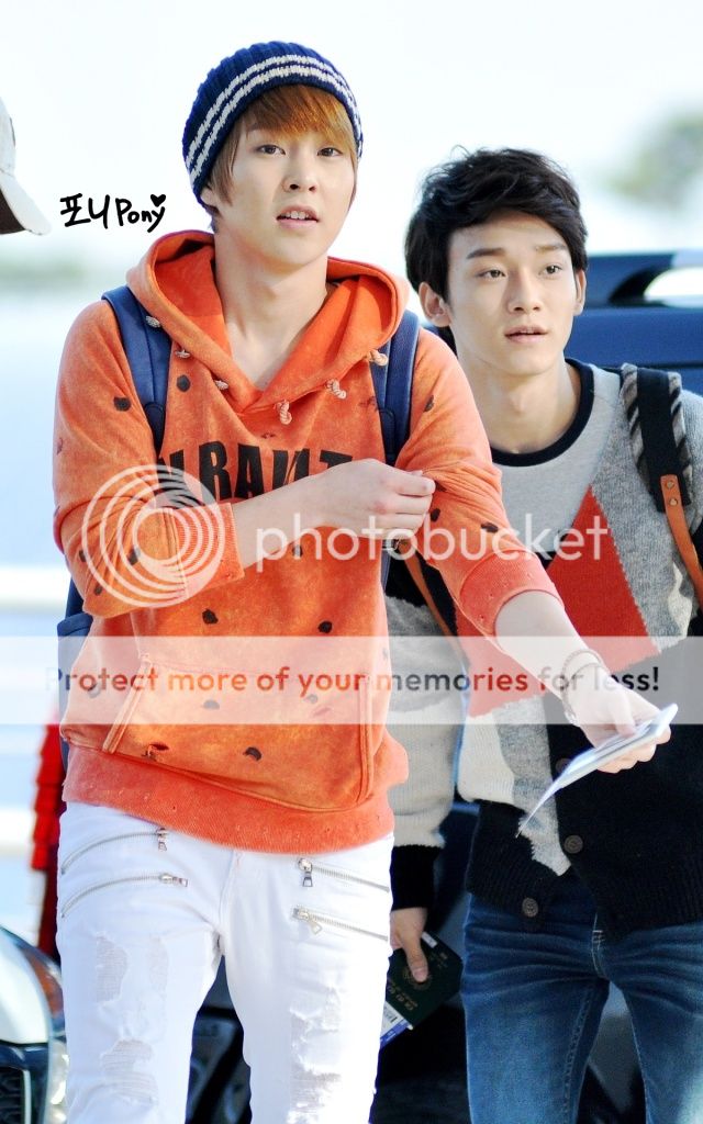 [Fantaken] 121012 EXO M XiuMin @ Incheon Airport & LAX Airport Tumblr_mbw1ygid2V1rtbnipo1_1280