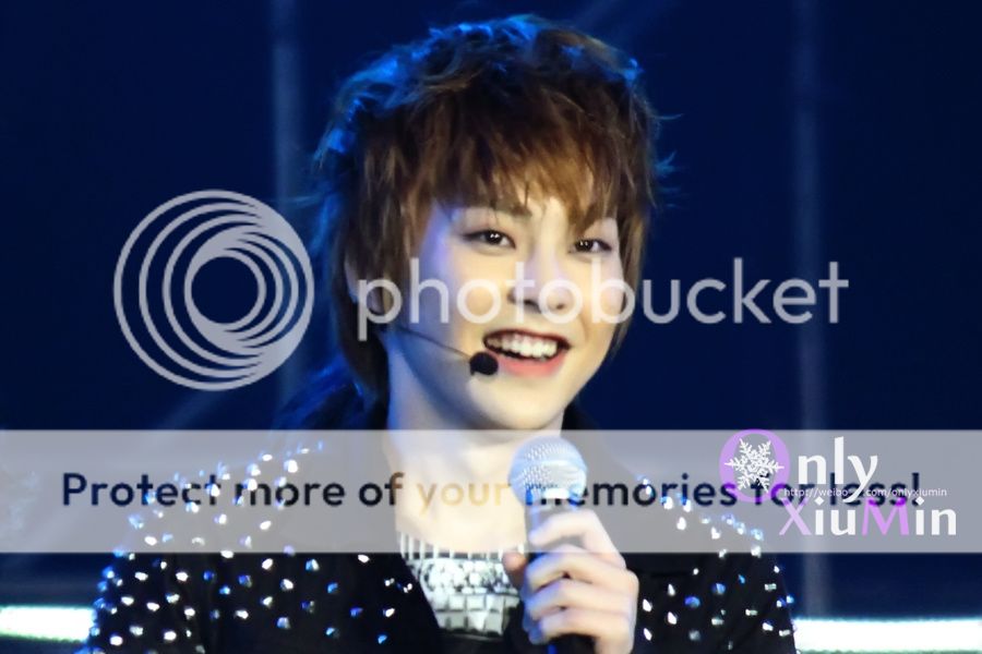 [Fantaken] 281012 EXO M XiuMin @ Yangtze River Music Festival Tumblr_mcnwb9sZ601rtbnipo1_1280