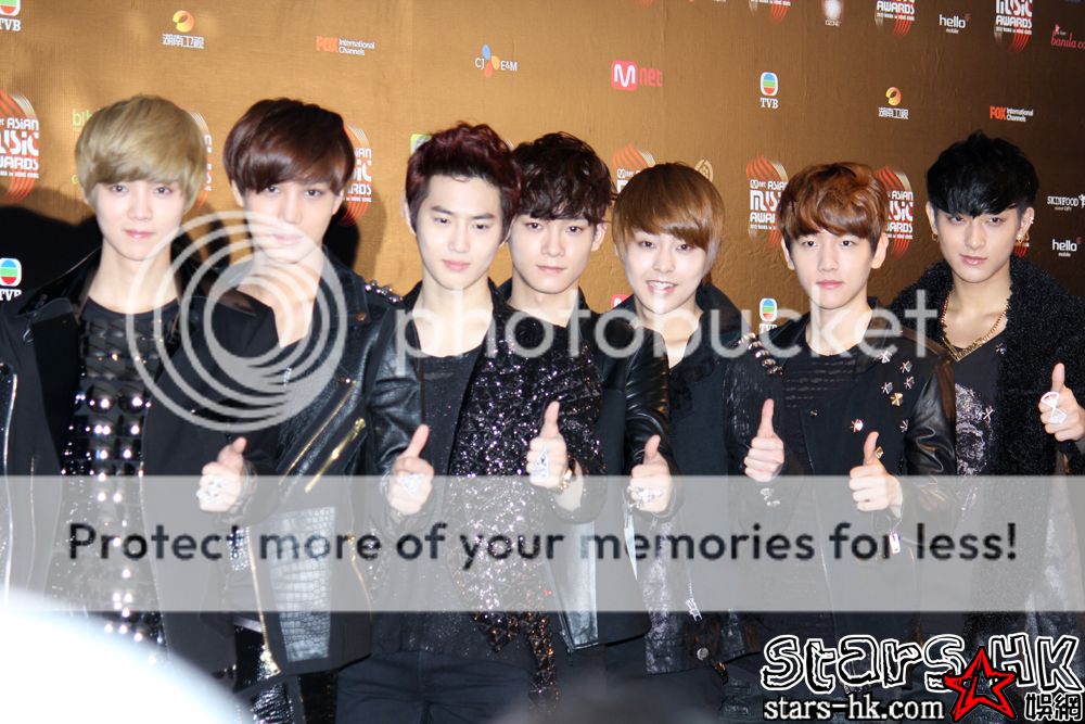[Fantaken] 301112 EXO M XiuMin @ Mnet Asian Music Award 2012 Tumblr_mecs1l5Ik51qhmxnlo1_1280
