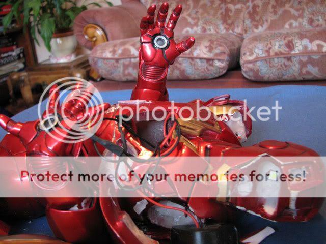 [Sideshow] Iron Man Maquette - Mark VI - Lançado! - Página 8 Arrrrghhh