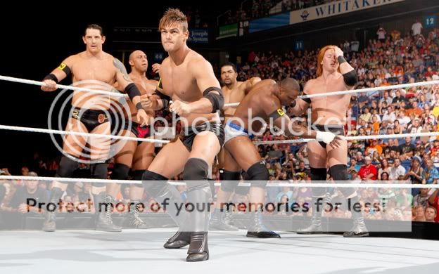 اكبر مكتبة لفريق نكسيس WWE-Nexus-and-Superstars-Tag-Team