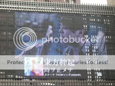 [PICS] 100407 SHIBUYA STATION & AVEX APRIL 7, 2010 (FANACCOUNT) 293asoabdw