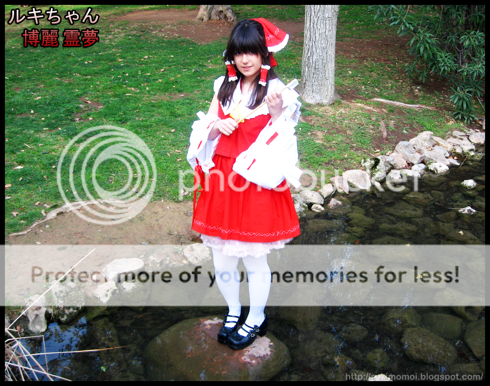 [Photoshoot] Hakurei Reimu - Touhou Project Reimu4