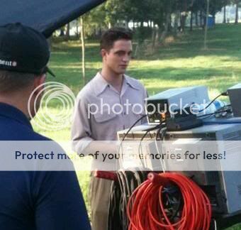 Imagenes/Videos en el Set de Water For Elephants - Página 11 Rob-WFE