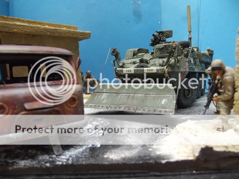 Stryker 1132 lame dozer [ 1/35° TRUMPETER ] (Montage en cours) - Page 4 001_zps45509716