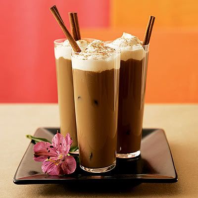 Veniti la cafenea Img-sbd-featured-recipes-iced-coffe-1